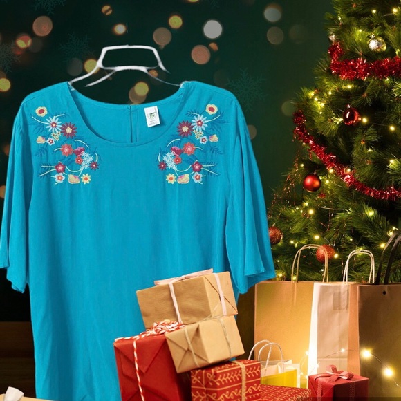 This & That Women’s Teal Floral Embroidered Shortsleeved Free-flowing Blouse - Picture 8 of 14